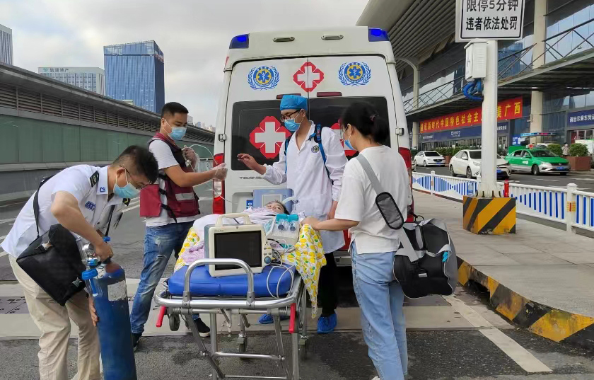 自贡救护车出租公司