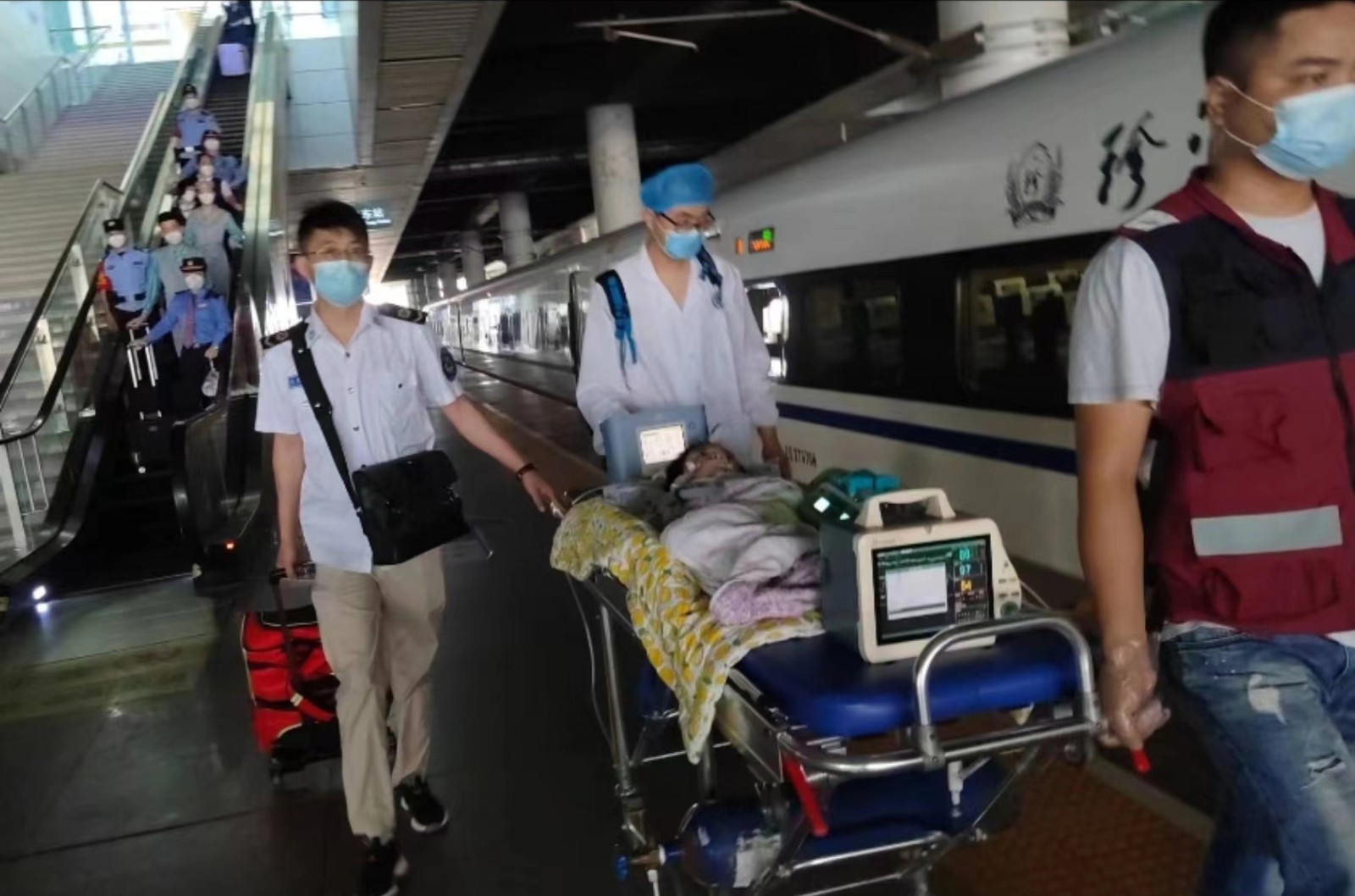 自贡高铁转运公司